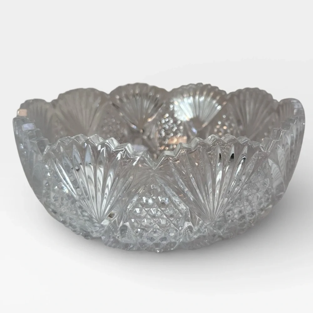 Mikasa Hoya Crystal Cut 9” Vintage Glass Bowl Centerpiece
